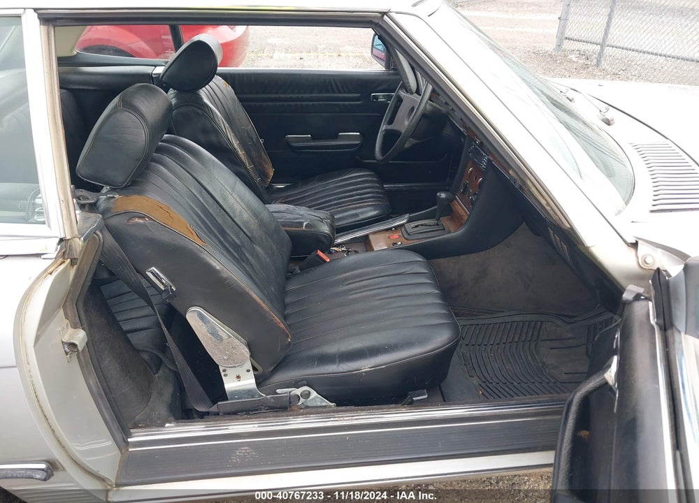 1982 MERCEDES-BENZ 280SL VIN: WDB10704212013999