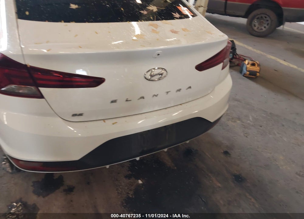 2019 HYUNDAI ELANTRA SE VIN: 5NPD74LF2KH496073