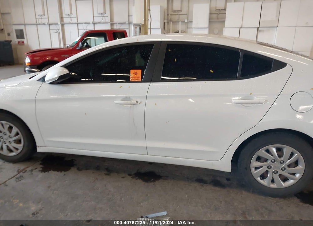2019 HYUNDAI ELANTRA SE VIN: 5NPD74LF2KH496073