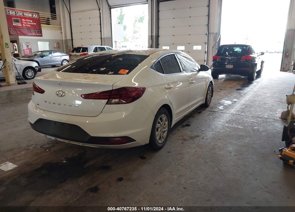 2019 HYUNDAI ELANTRA SE VIN: 5NPD74LF2KH496073