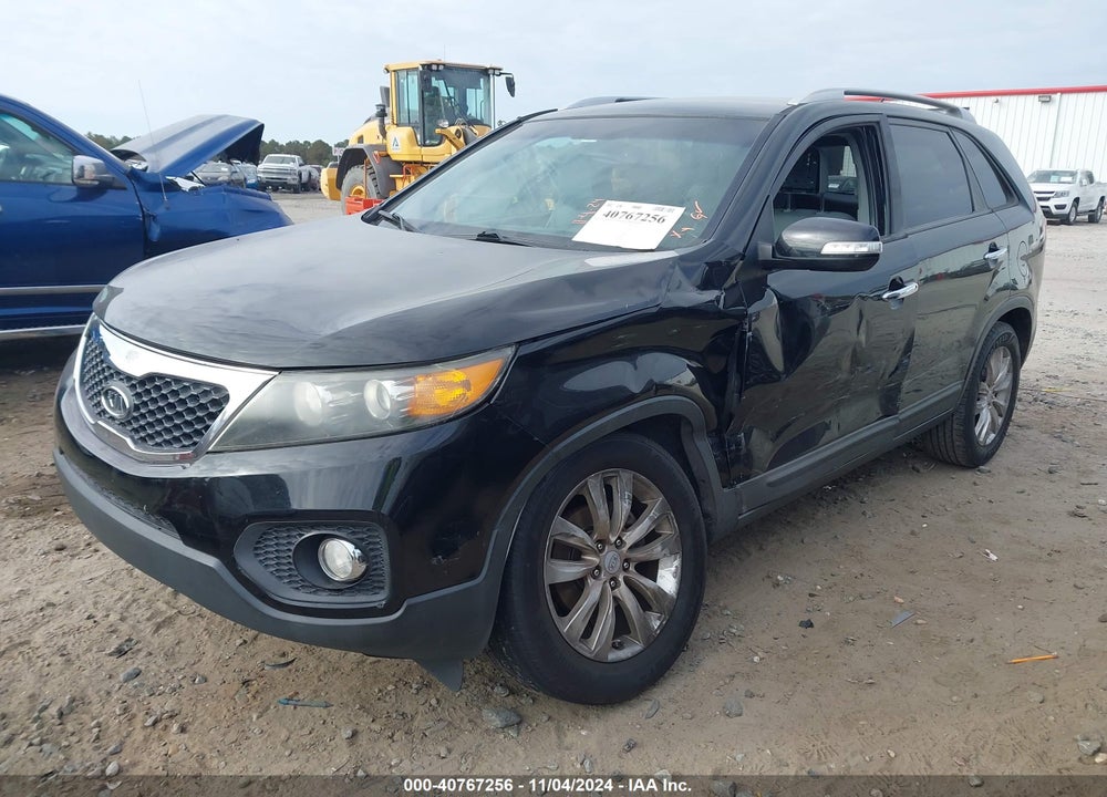 2011 KIA SORENTO LX V6 VIN: 5XYKT4A29BG115779