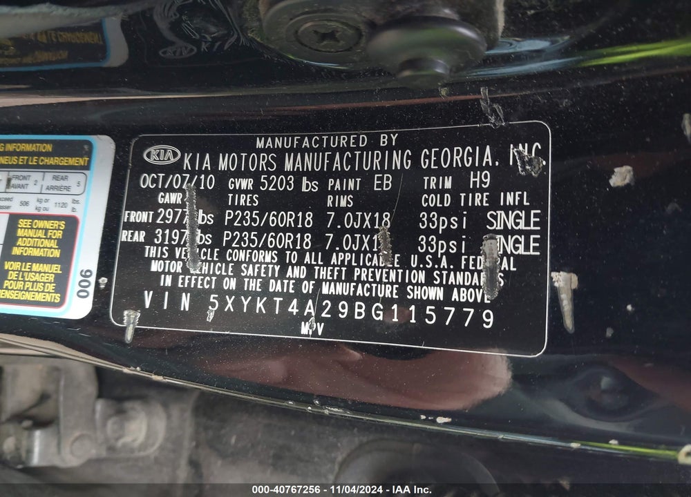 2011 KIA SORENTO LX V6 VIN: 5XYKT4A29BG115779