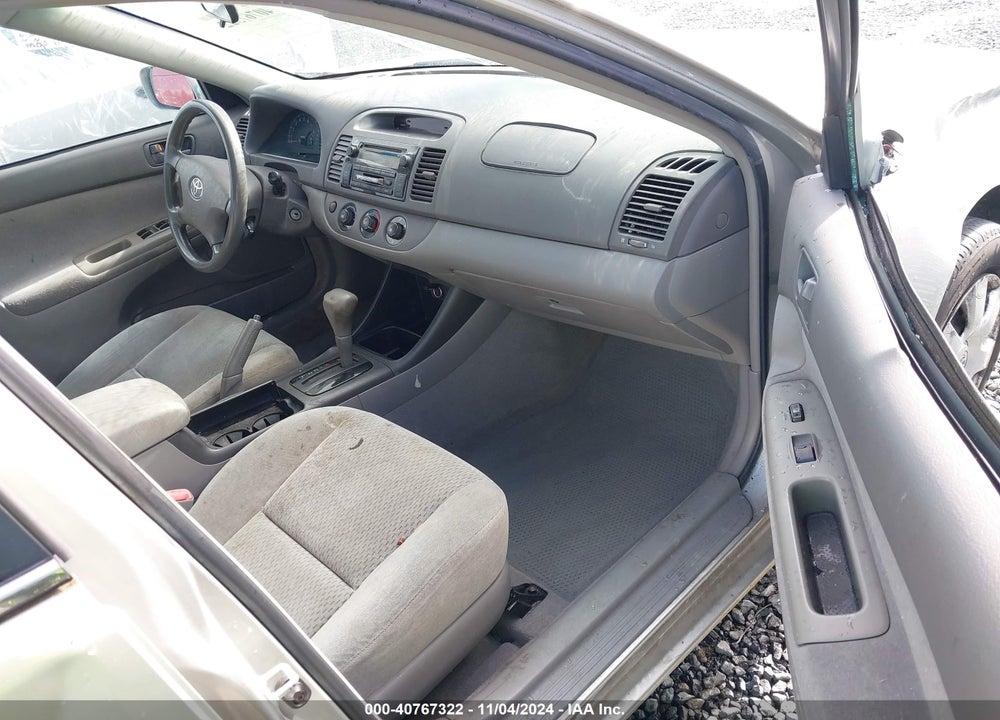 2004 TOYOTA CAMRY LE VIN: 4T1BE32K64U813556