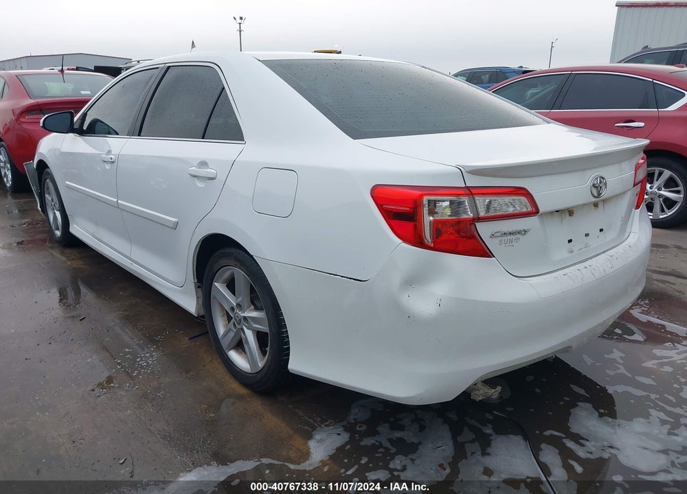 2014 TOYOTA CAMRY SE VIN: 4T1BF1FK7EU389723