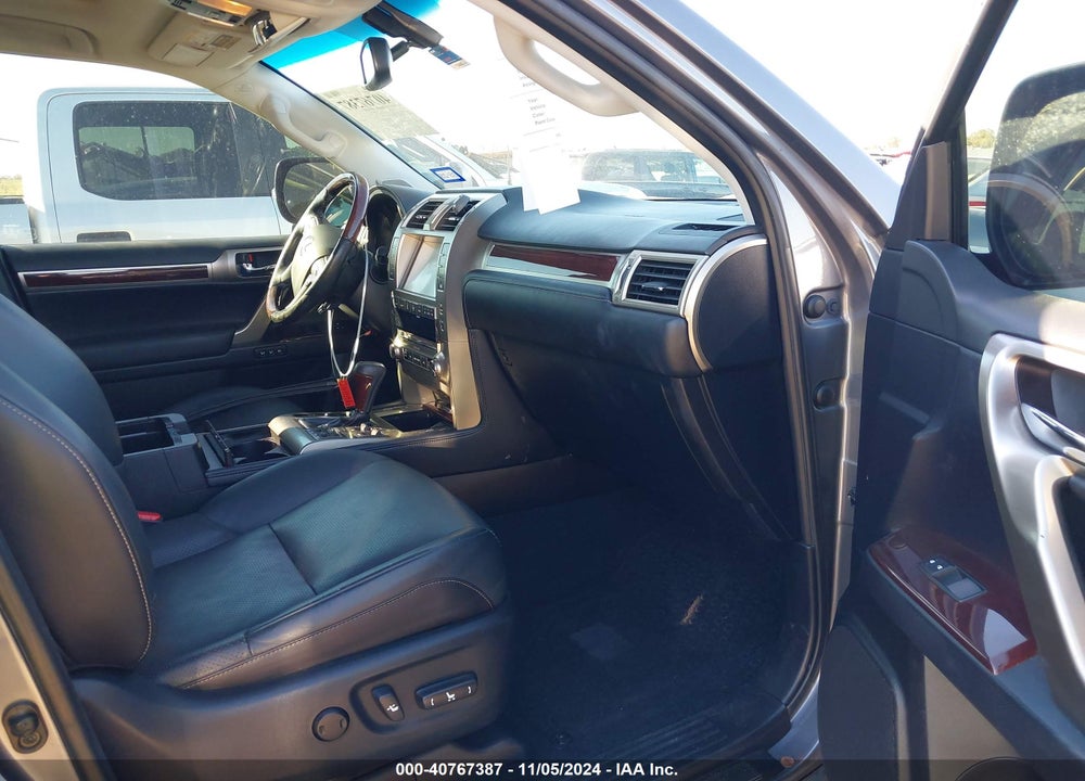 2017 LEXUS 460 LUXURY VIN: JTJJM7FX1H5158056