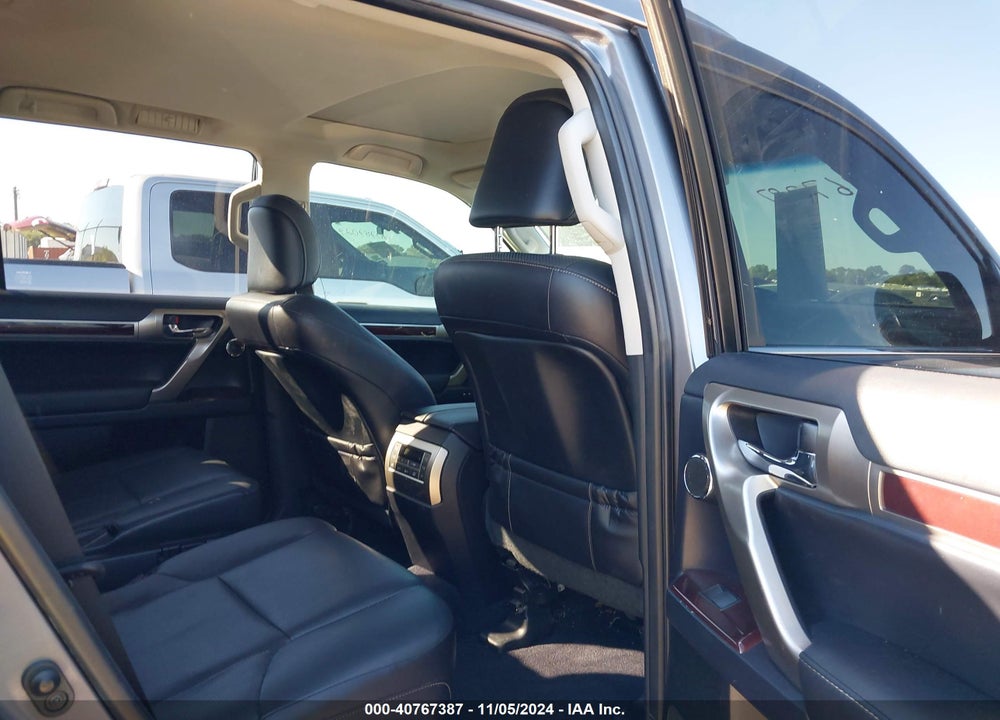 2017 LEXUS 460 LUXURY VIN: JTJJM7FX1H5158056