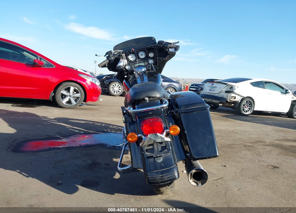 2008 HARLEY-DAVIDSON FLHX VIN: 1HD1KB41X8Y675699