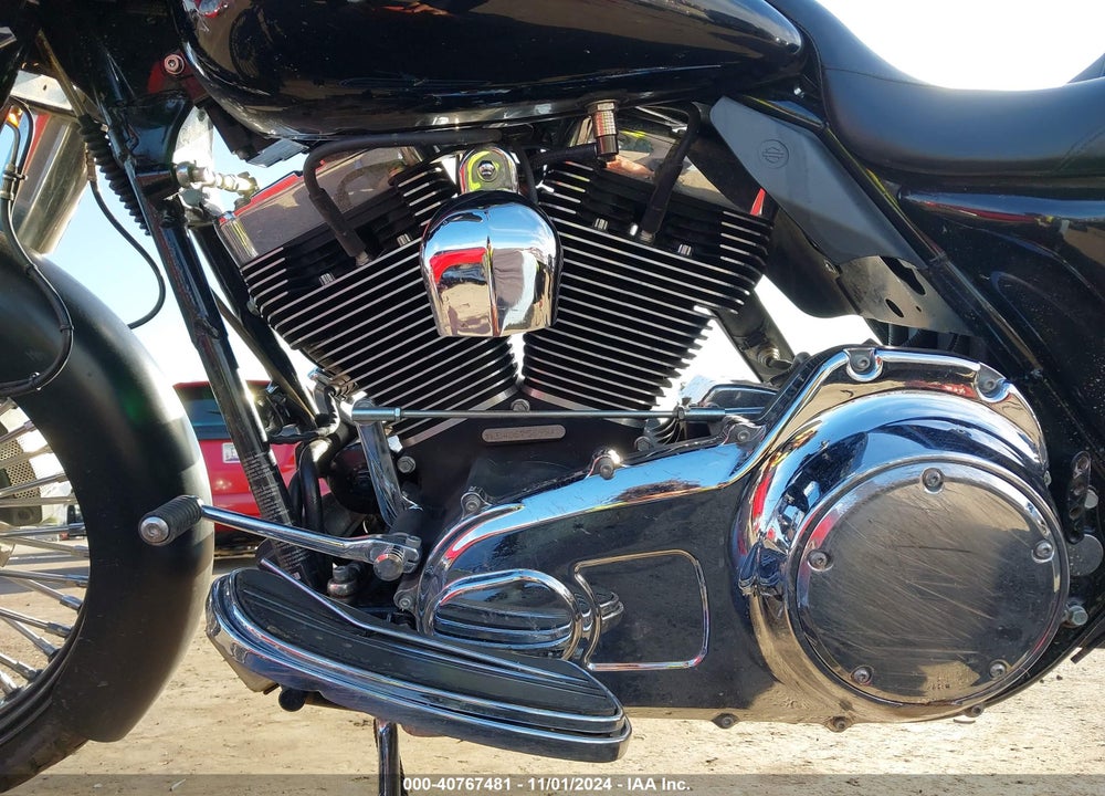 2008 HARLEY-DAVIDSON FLHX VIN: 1HD1KB41X8Y675699