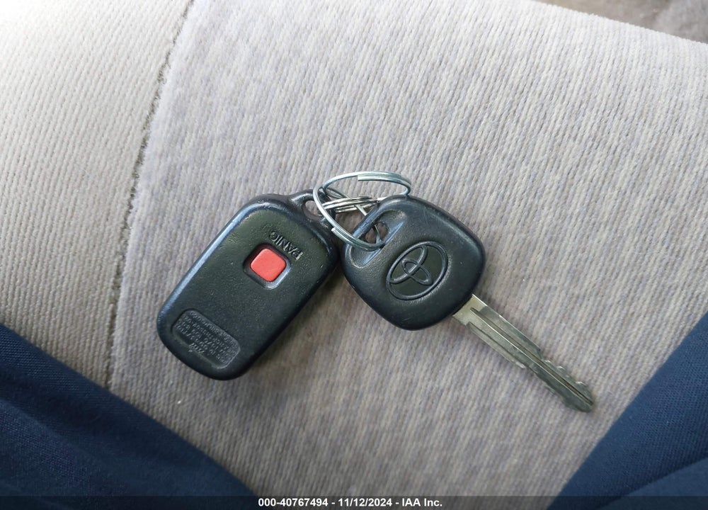 2006 TOYOTA COROLLA LE VIN: 2T1BR30E56C579822