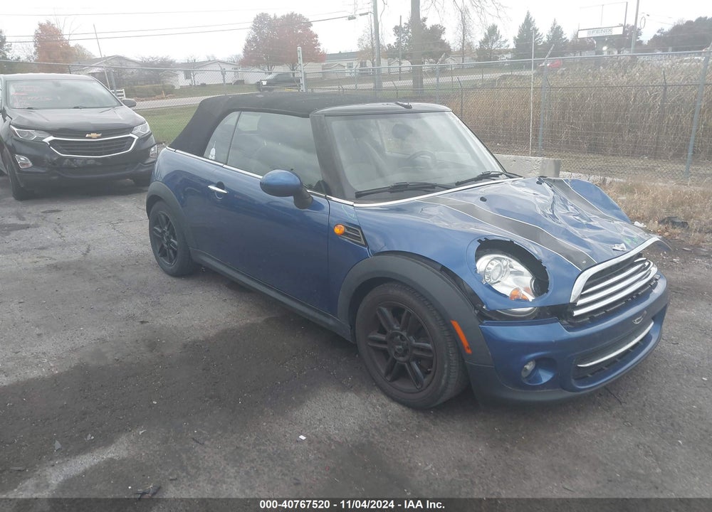 2013 MINI CONVERTIBLE COOPER VIN: WMWZN3C53DT135556