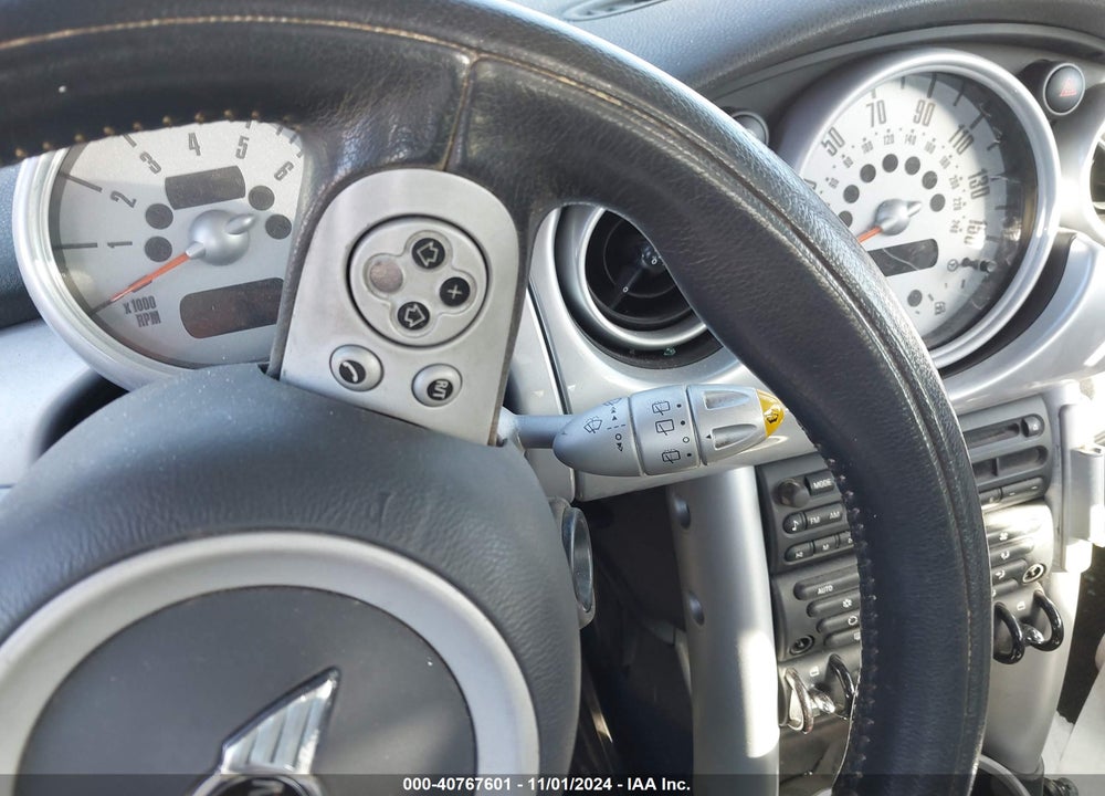 2006 MINI COOPER HARDTOP BASE (M5) VIN: WMWRC33586TK70363
