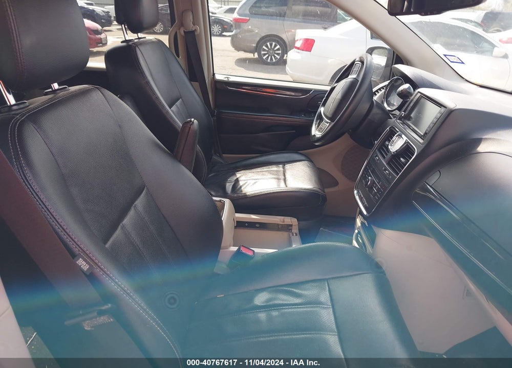 2012 CHRYSLER TOWN & COUNTRY VIN: 2C4RC1BG6CR282380