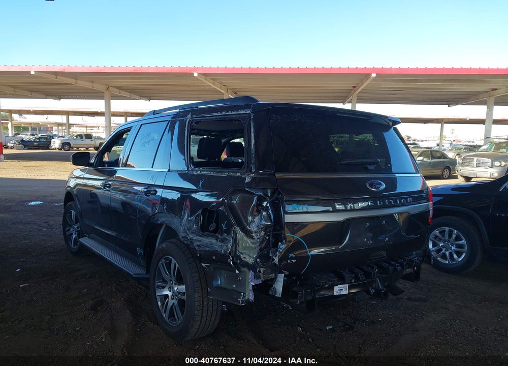 2024 FORD EXPEDITION XLT VIN: 1FMJU1H83REA00773