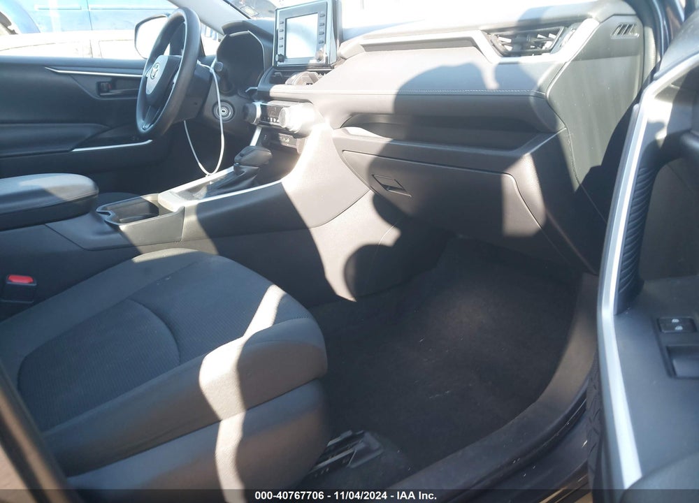 2020 TOYOTA RAV4 LE VIN: 2T3K1RFV1LW076324