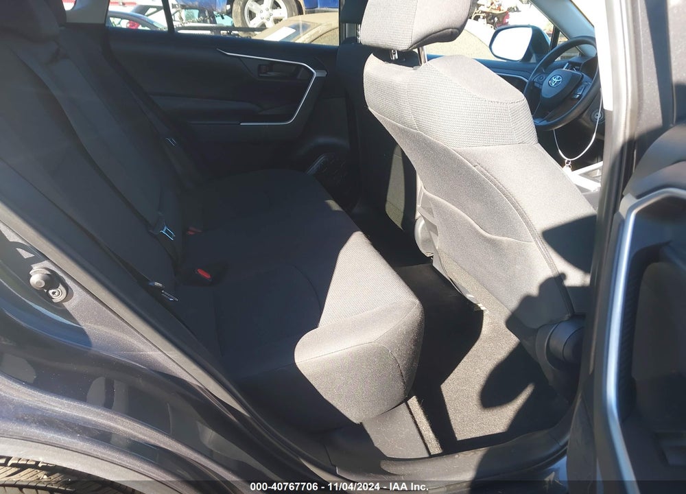 2020 TOYOTA RAV4 LE VIN: 2T3K1RFV1LW076324