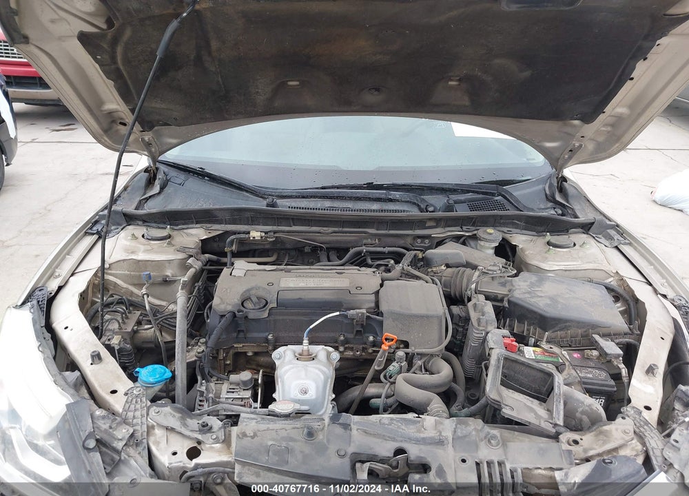 2016 HONDA ACCORD VIN: 1HGCR2F32GA028727