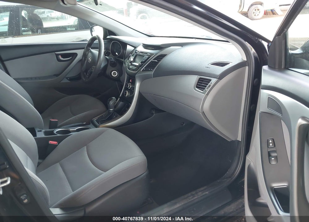 2015 HYUNDAI ELANTRA SE VIN: KMHDH4AE6FU320514