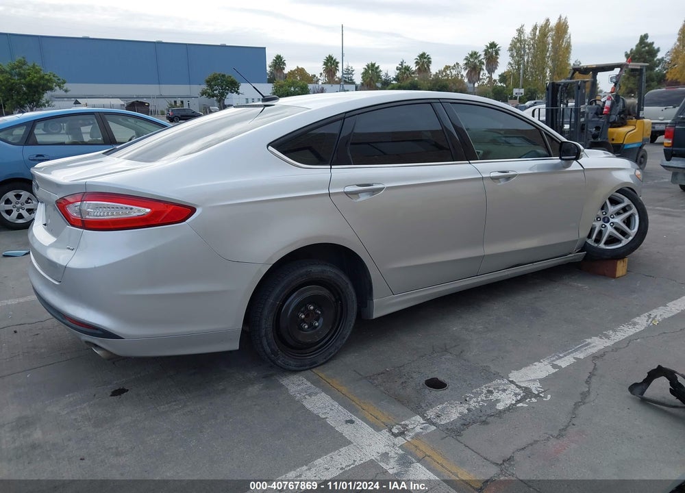 2015 FORD FUSION SE VIN: 3FA6P0H79FR129506