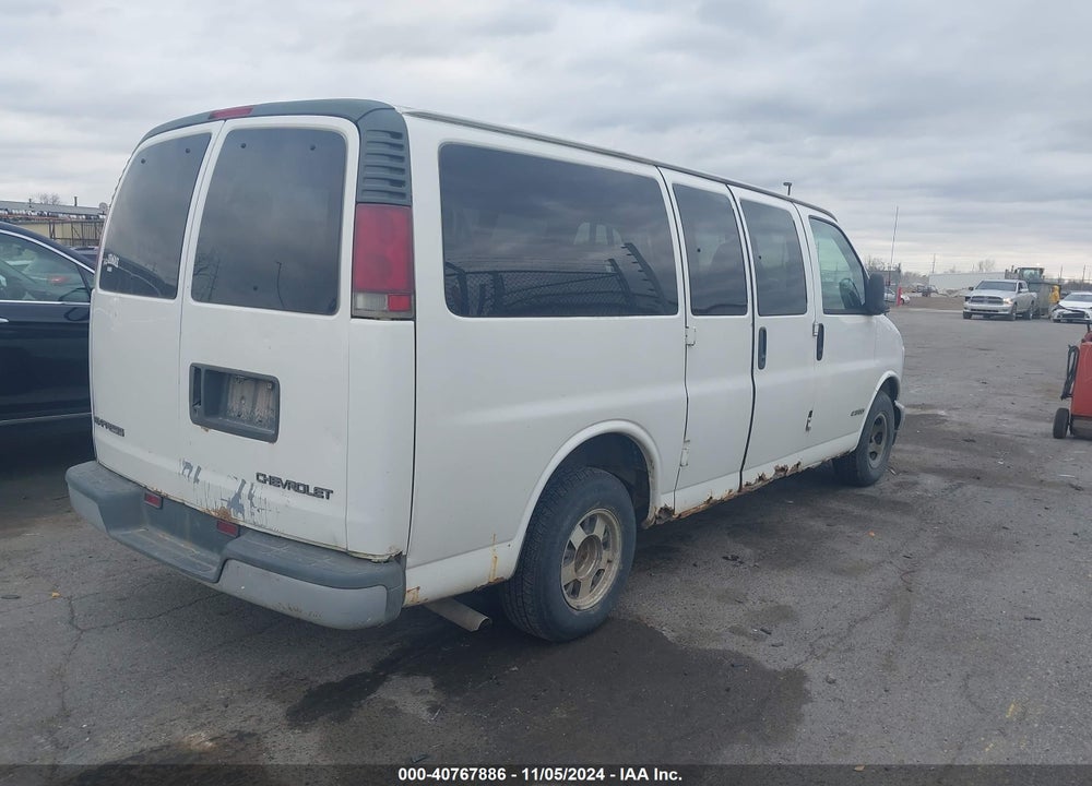 2001 CHEVROLET EXPRESS VIN: 1GNFG15R211101935