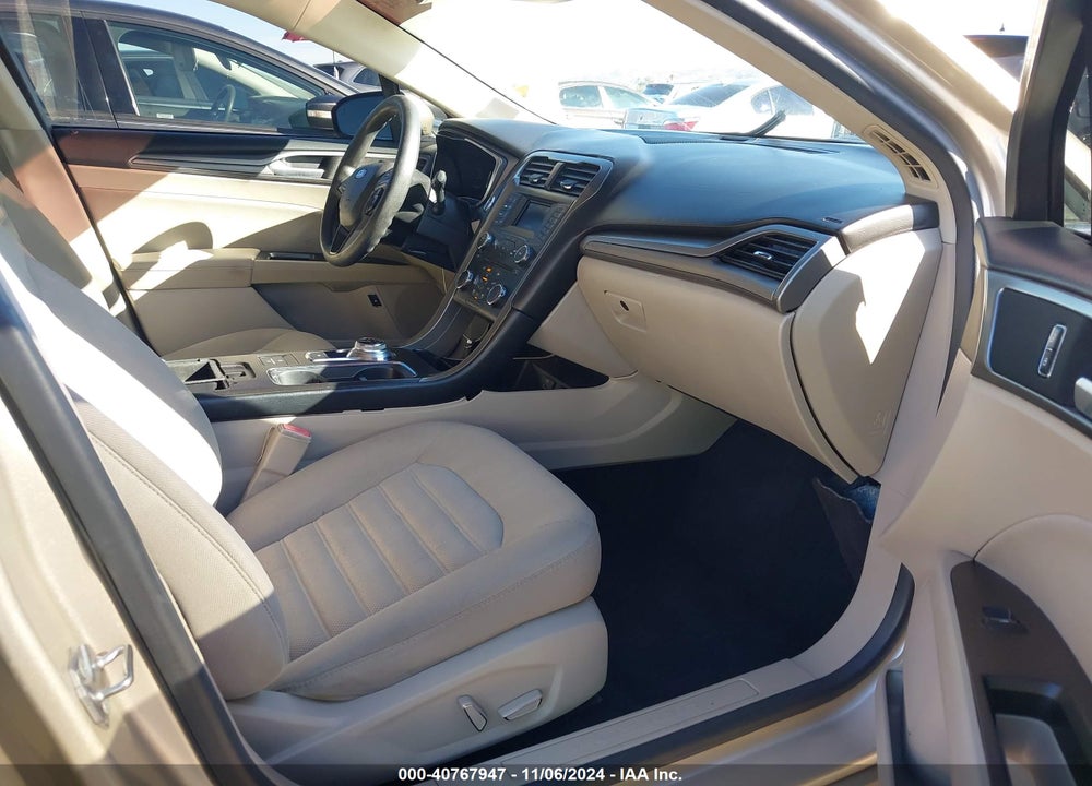 2017 FORD FUSION HYBRID SE VIN: 3FA6P0LU0HR318402