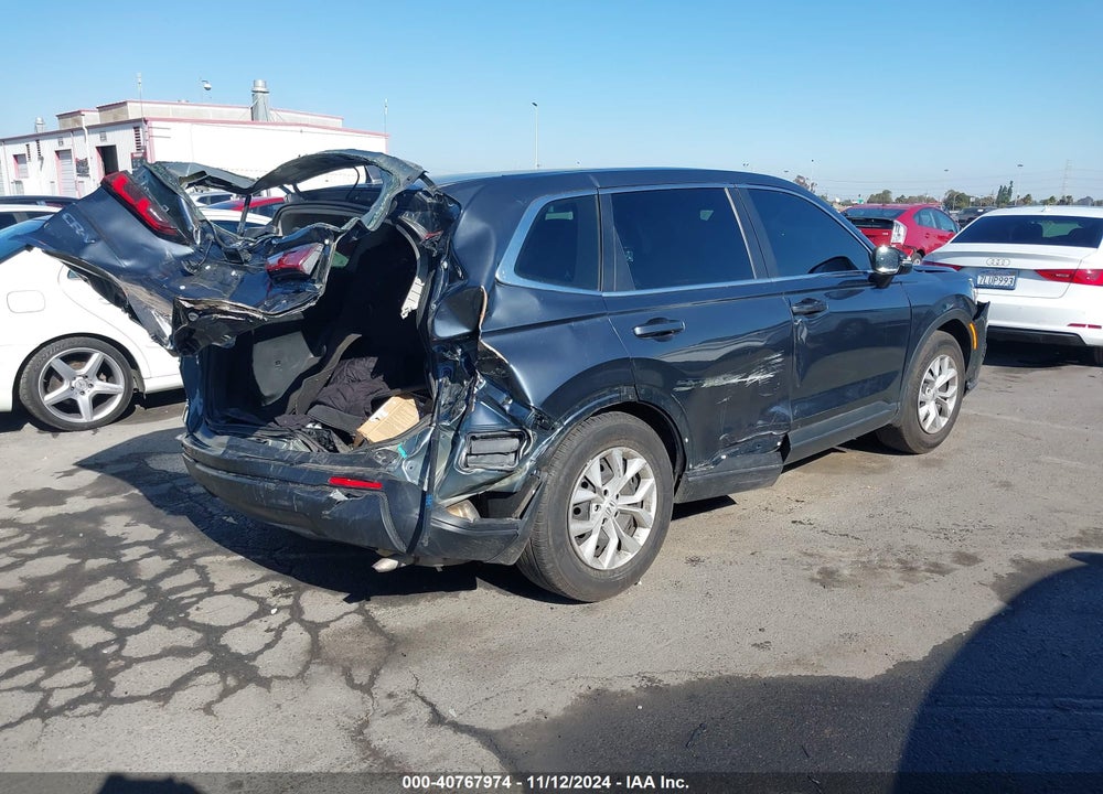 2024 HONDA CRV VIN: 2HKRS3H29RH322354