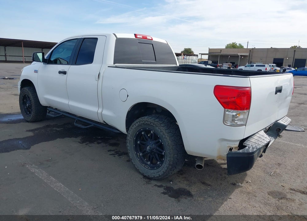 2011 TOYOTA TUNDRA GRADE 5.7L V8 VIN: 5TFUY5F14BX163123