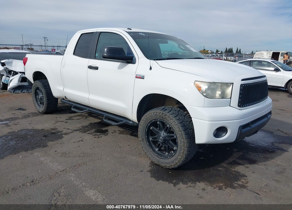 2011 TOYOTA TUNDRA GRADE 5.7L V8 VIN: 5TFUY5F14BX163123