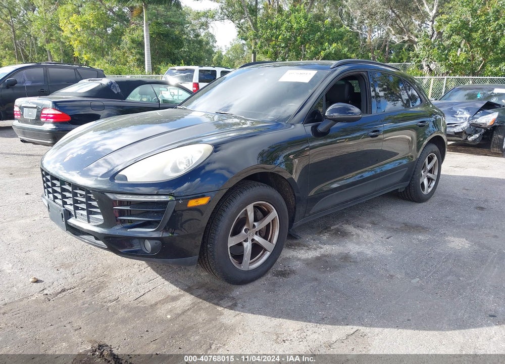 2017 PORSCHE MACAN VIN: WP1AA2A51HLB04352