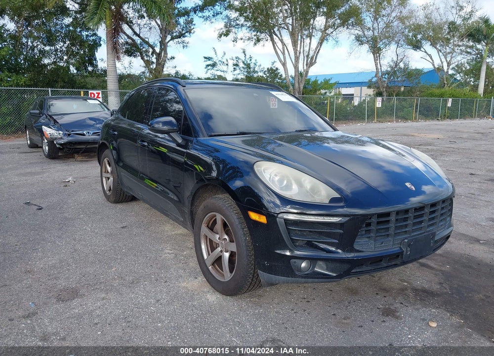 2017 PORSCHE MACAN VIN: WP1AA2A51HLB04352