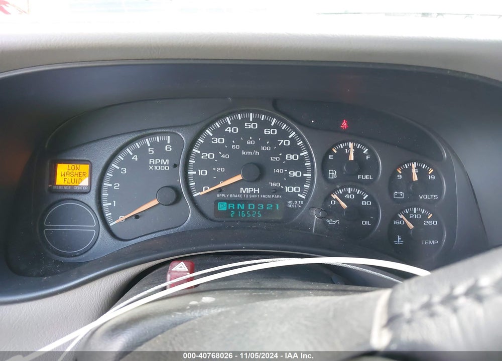 2002 CHEVROLET TAHOE LT VIN: 1GNEC13Z02R250924