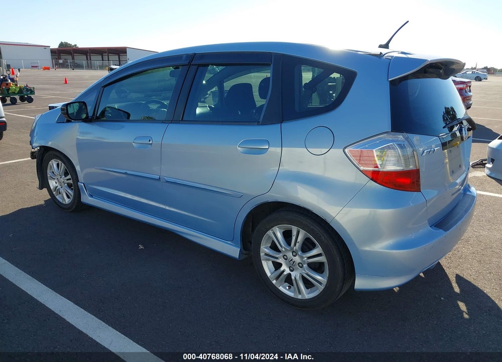2010 HONDA FIT SPORT VIN: JHMGE8H63AC032625