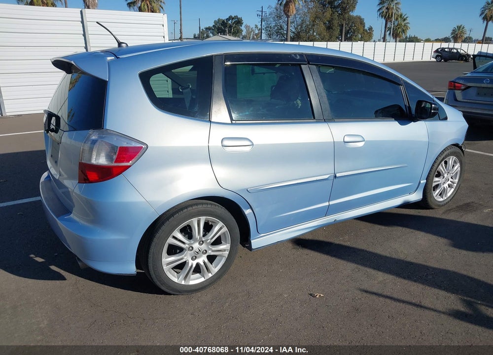2010 HONDA FIT SPORT VIN: JHMGE8H63AC032625
