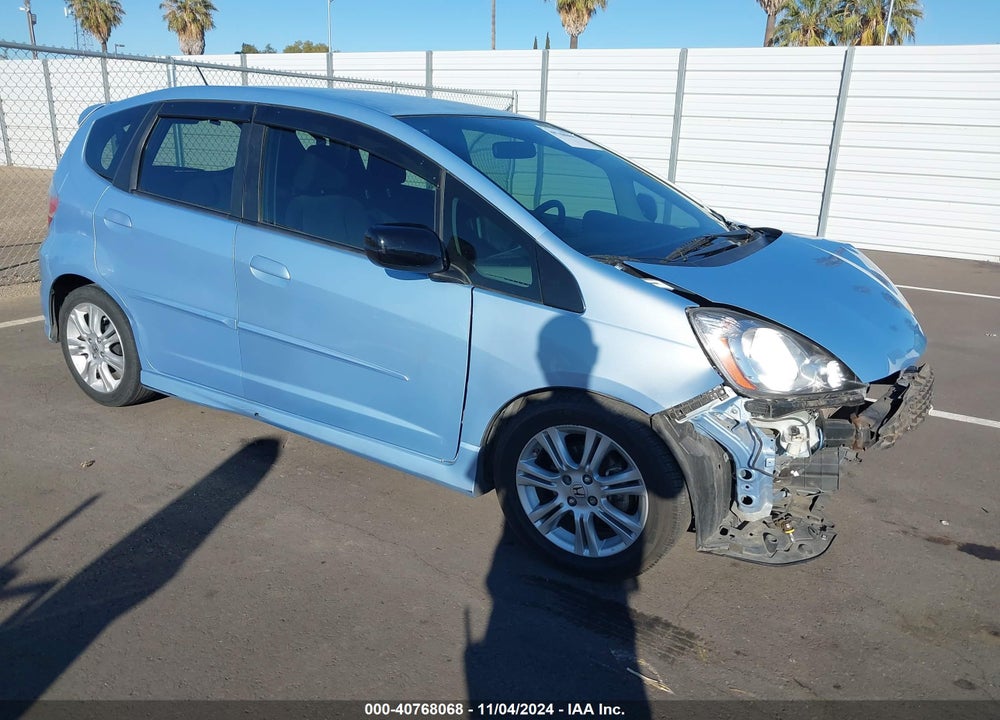 2010 HONDA FIT SPORT VIN: JHMGE8H63AC032625