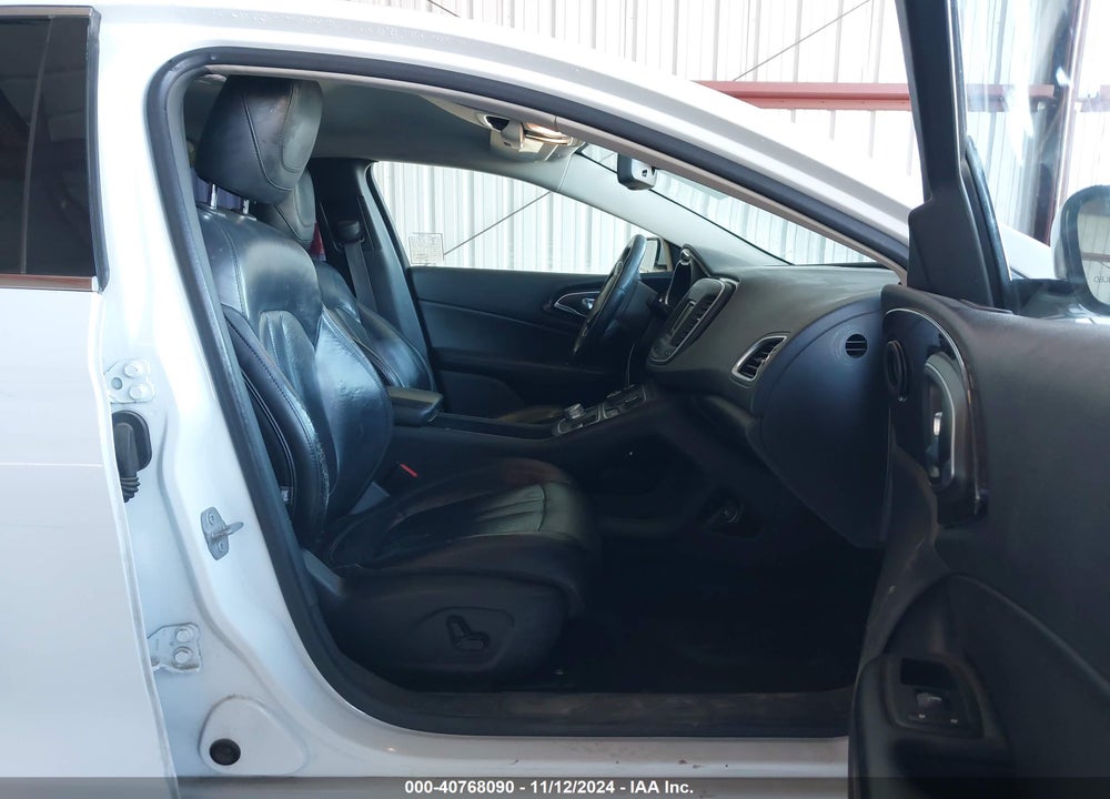 2015 CHRYSLER 200 C VIN: 1C3CCCCB7FN544949