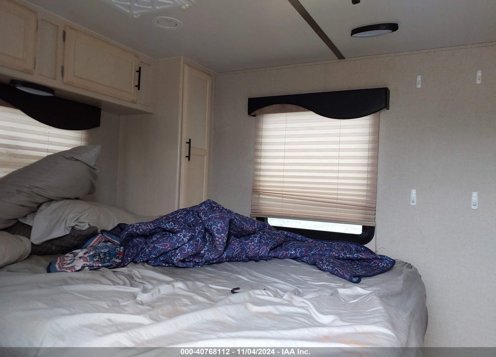2018 WINNEBAGO OTHER VIN: 54CTM1R22J3038017
