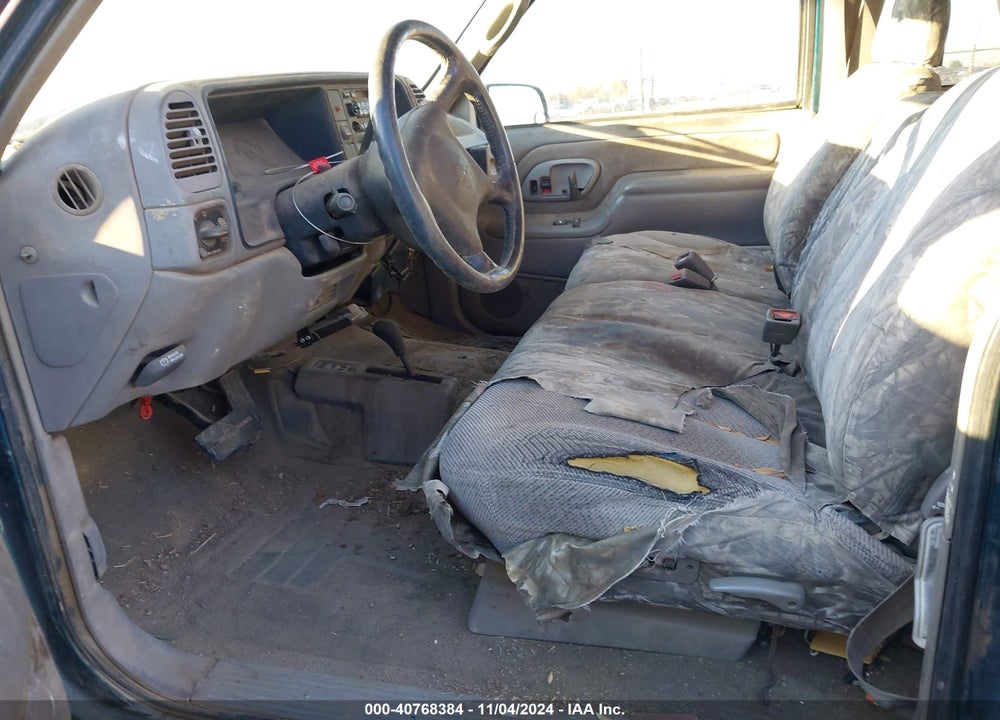1996 GMC SIERRA K2500 VIN: 1GTGK29R5TE525147