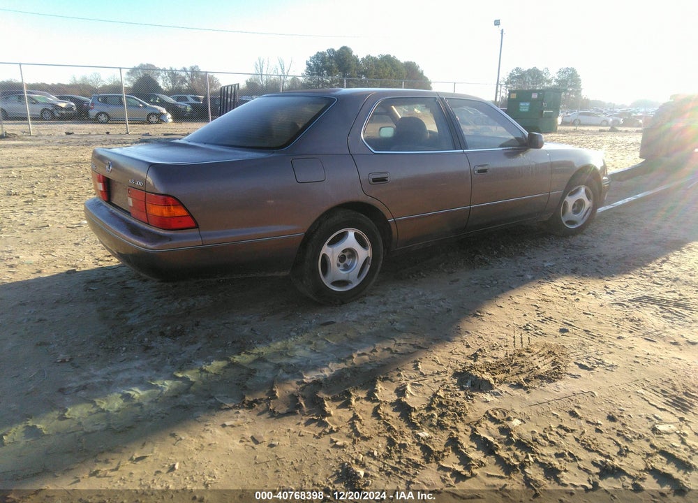 2000 LEXUS LS 400 VIN: JT8BH28F3Y0176623