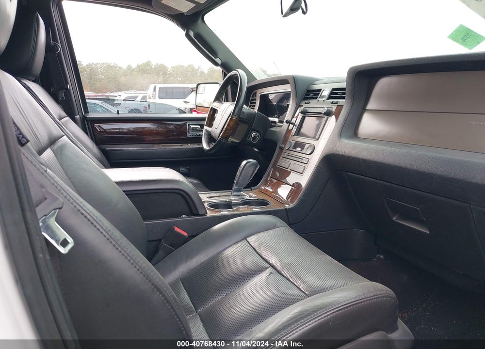 2013 LINCOLN NAVIGATOR VIN: 5LMJJ2H51DEL02282