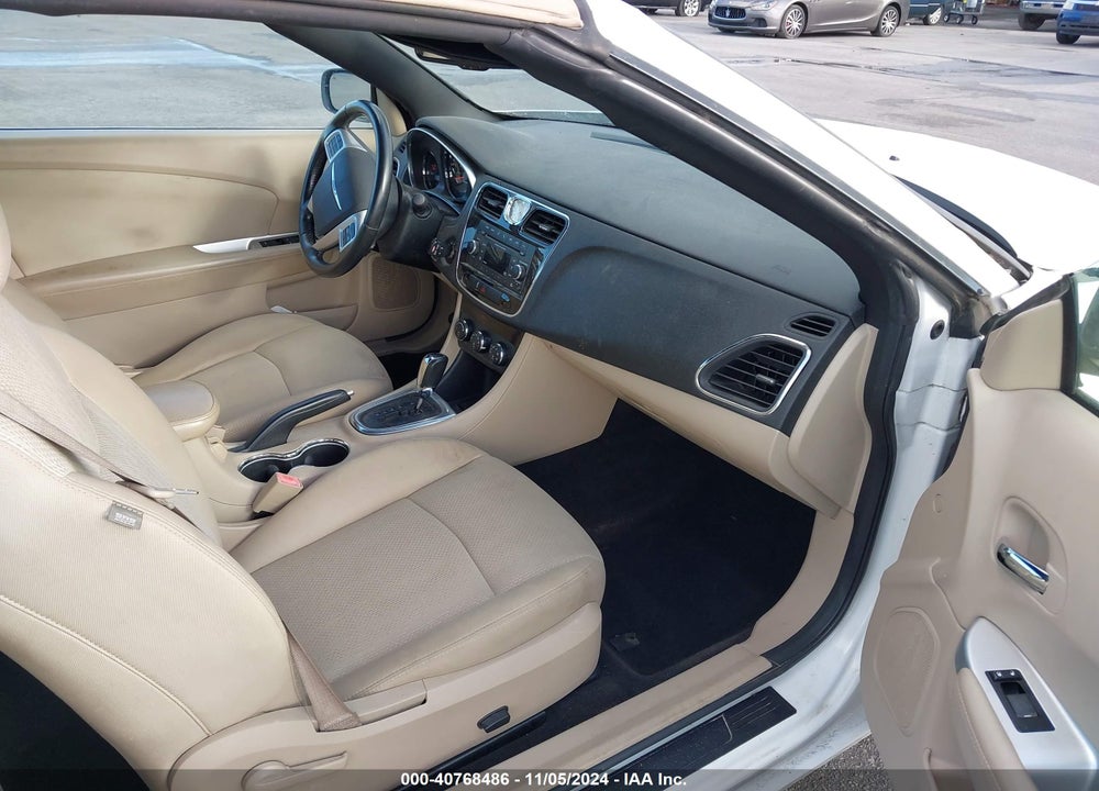 2012 CHRYSLER 200 TOURING VIN: 1C3BCBEG5CN284884