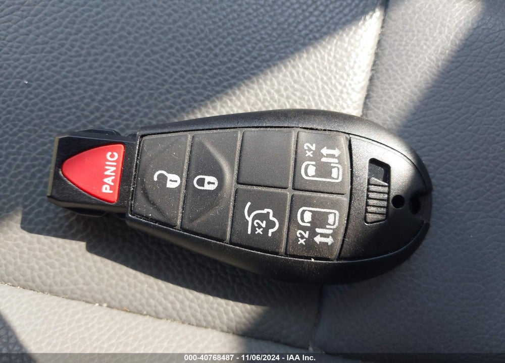2010 DODGE GRAND CARAVAN SXT VIN: 2D4RN5DX9AR139793