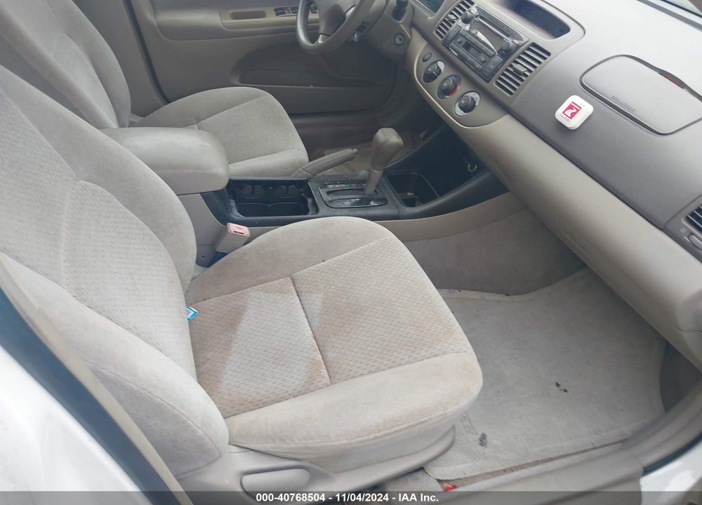 2003 TOYOTA CAMRY LE VIN: 4T1BE32K83U245583