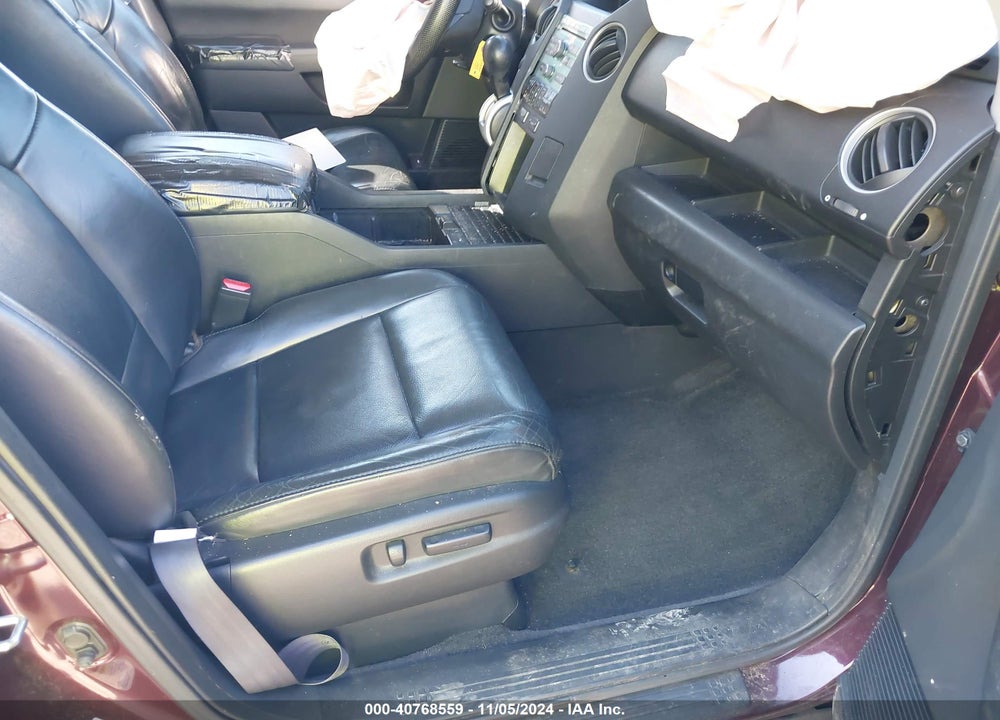 2010 HONDA PILOT EX-L VIN: 5FNYF4H51AB034699