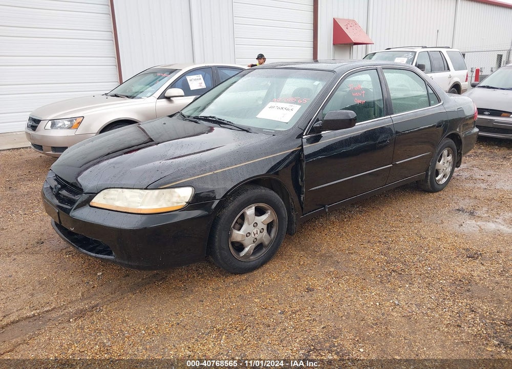 2000 HONDA ACCORD 2.3 EX VIN: 1HGCG5667YA121844