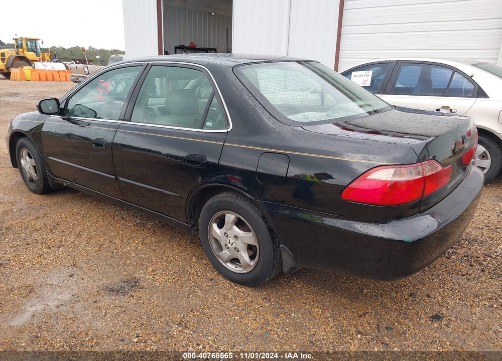 2000 HONDA ACCORD 2.3 EX VIN: 1HGCG5667YA121844