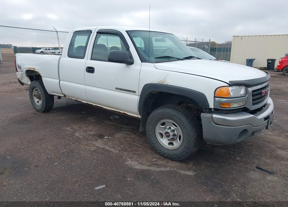 2005 GMC SIERRA 2500HD WORK TRUCK VIN: 1GTHK29U85E302757