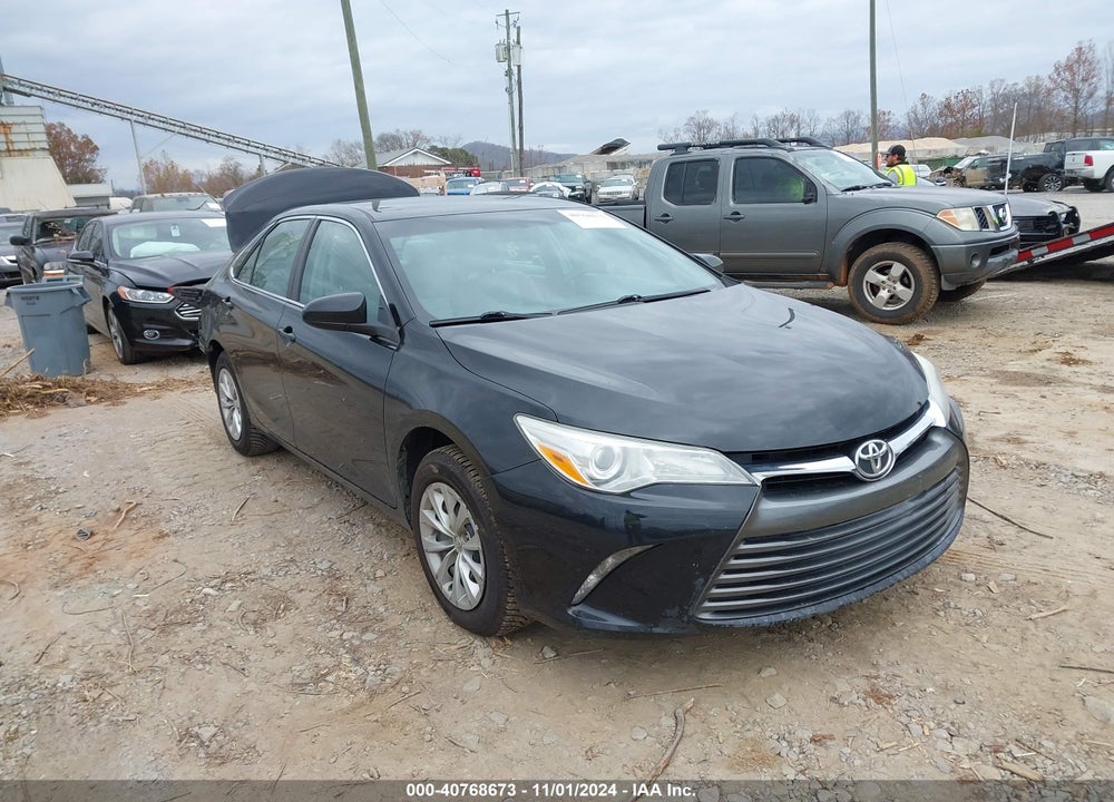 2017 TOYOTA CAMRY LE VIN: 4T1BF1FK8HU617023
