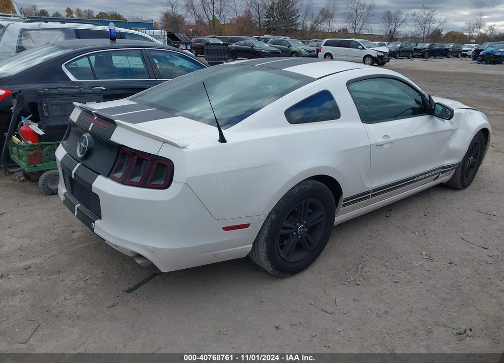 2013 FORD MUSTANG V6 VIN: 1ZVBP8AM7D5275388