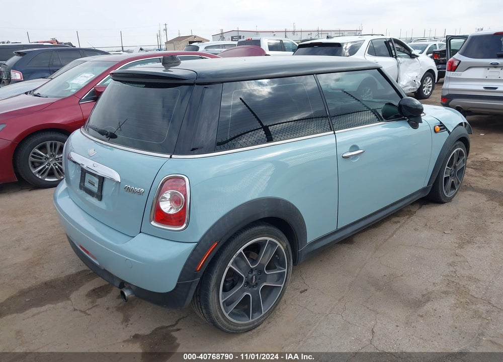 2013 MINI HARDTOP COOPER VIN: WMWSU3C56DT689016