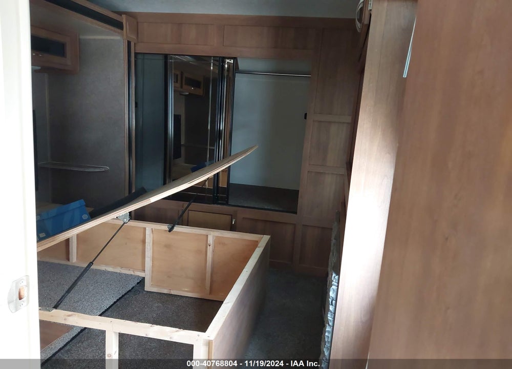 2018 COACHMAN TRAVEL TRAILER VIN: 5ZT2CAYBXJX011963