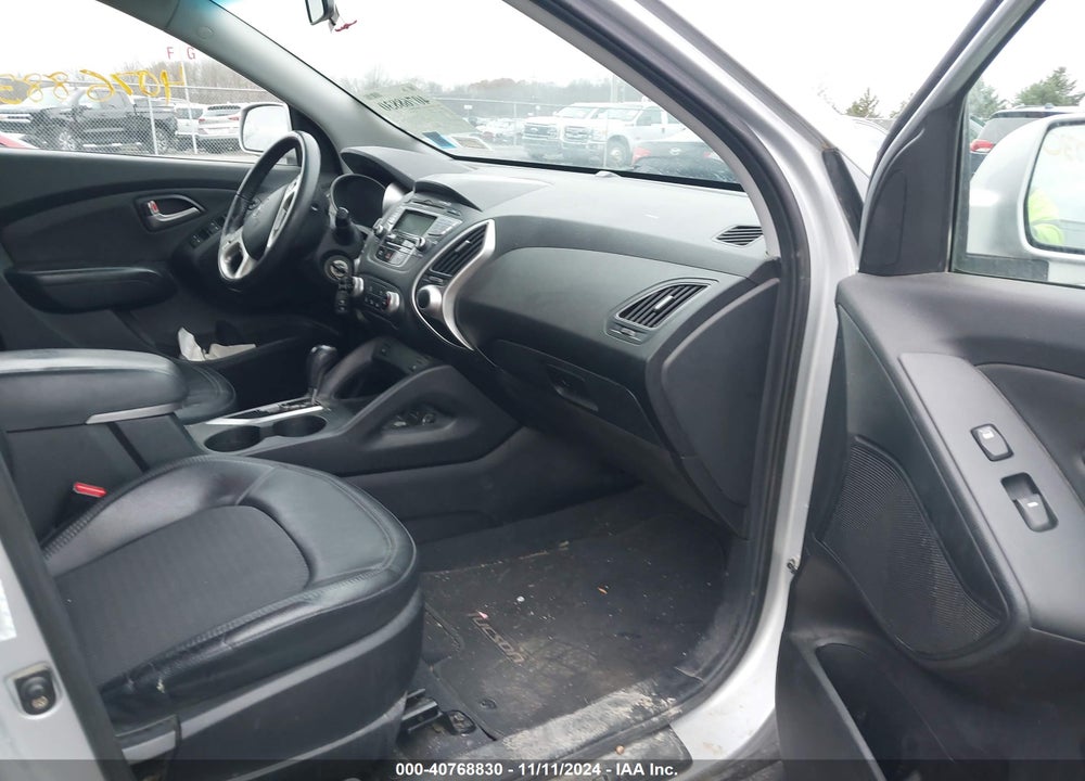 2013 HYUNDAI TUCSON GLS VIN: KM8JUCACXDU763446